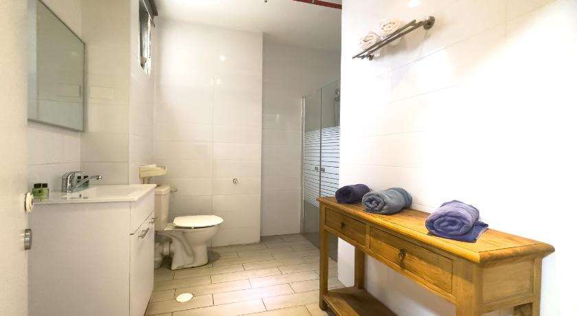 Laguardia Hotel photo