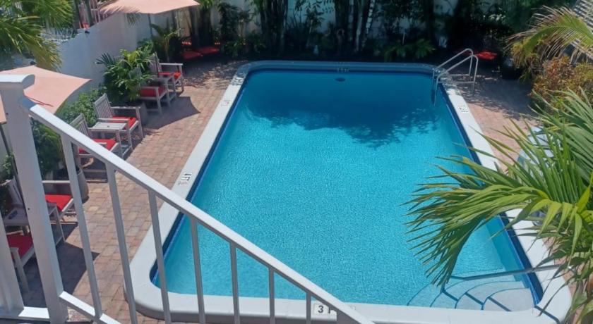 The Big Coconut Guesthouse - Gay Men's Resort photo