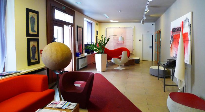 Hotel Colombia photo