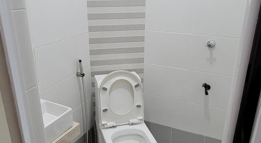 Chukai HOTEL SHAFURA 3 3-Star Hotel pool