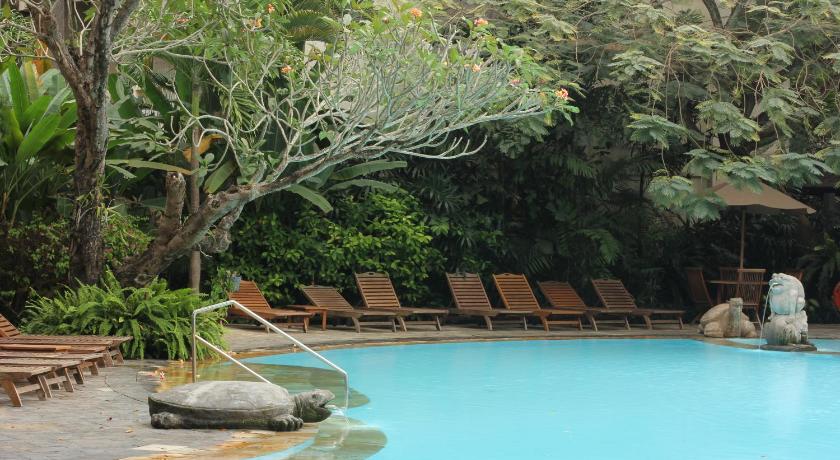 Hotel Kumala Pantai - image 44