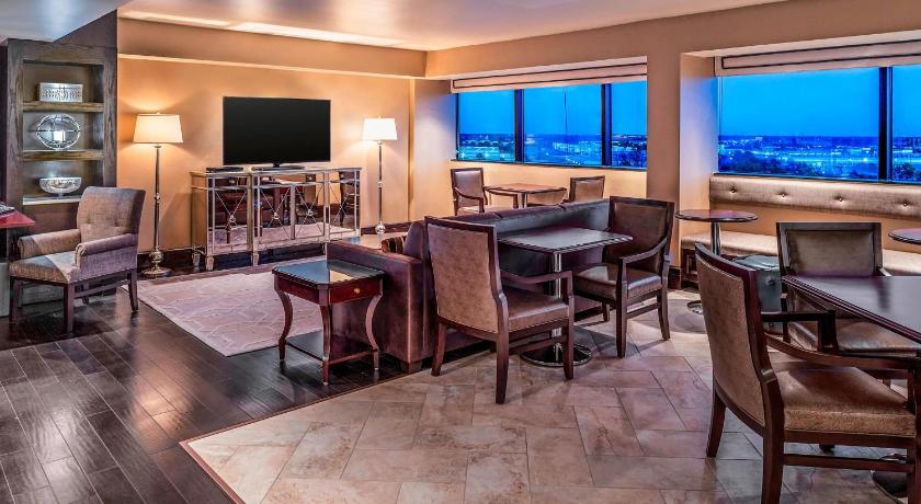 Sheraton North Houston at George Bush Intercontinental photo