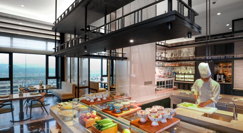Yiwu kingdom hotel – Yiwu, FL