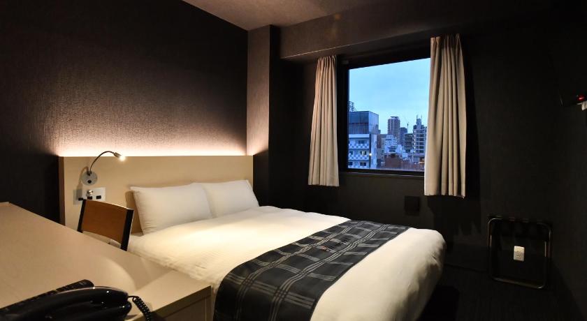 大阪 FL Hotel Dotonbori 4つ星 ホテル ロビー