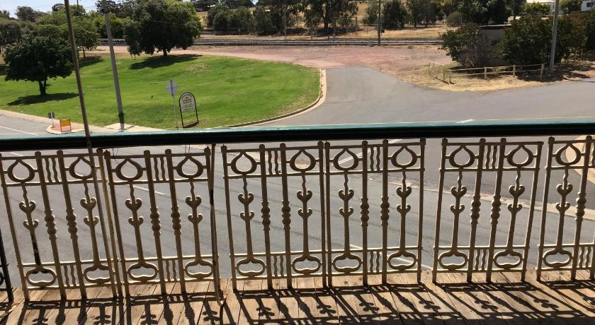 HISTORIC STAR LODGE and STATION MASTERS HOUSE NARRANDERA photo