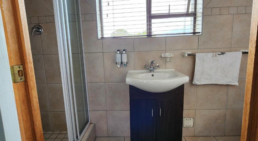 Image of Twin/Double Room 6