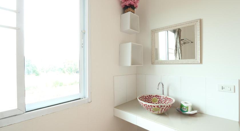 Image of Twin Room with Balcony 11