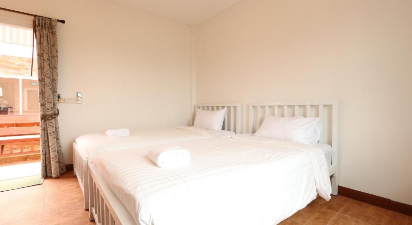 Image of Twin Room with Balcony 13