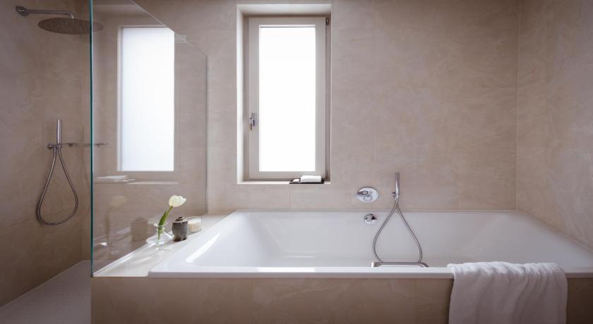 Image of Suite Colombo with spa access 2