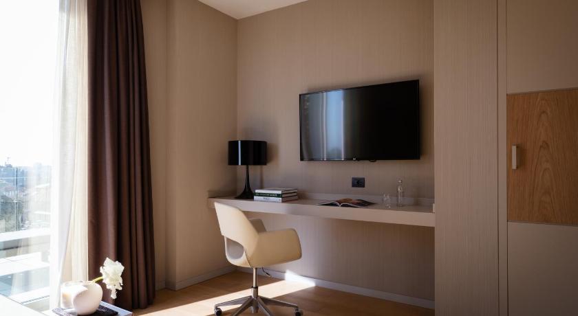 Image of Suite Colombo with spa access 6