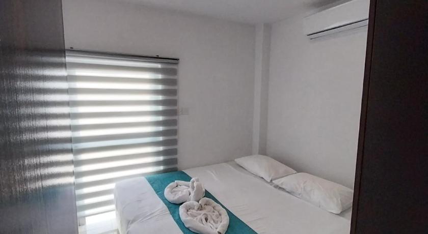 Aquamarine Central Apartment photo