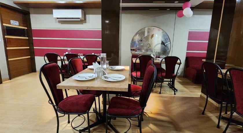 Hotel Kanak, Ahmedabad – Ahmedabad, TN