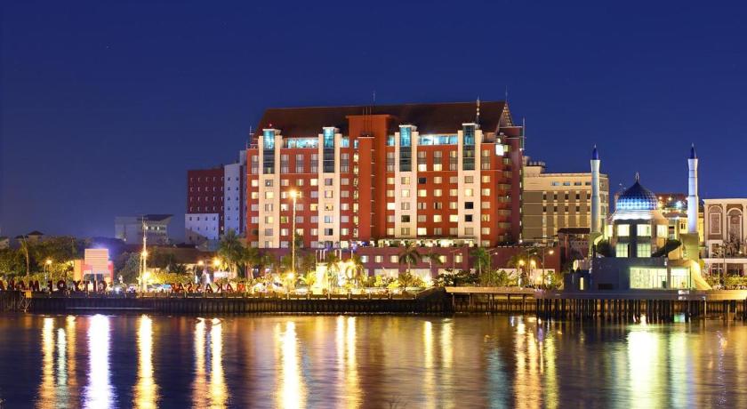 Makassar Aryaduta Makassar 5-Star Hotel restaurant