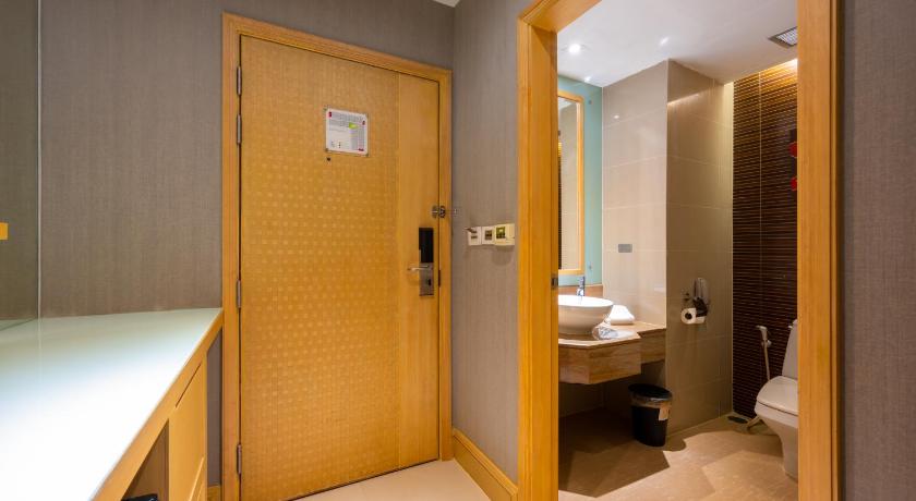 Image of Premier Suite 16