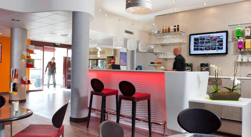 Novotel Suites Perpignan Centre photo