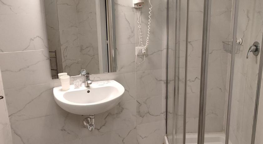 Image of Standard Double Room 6