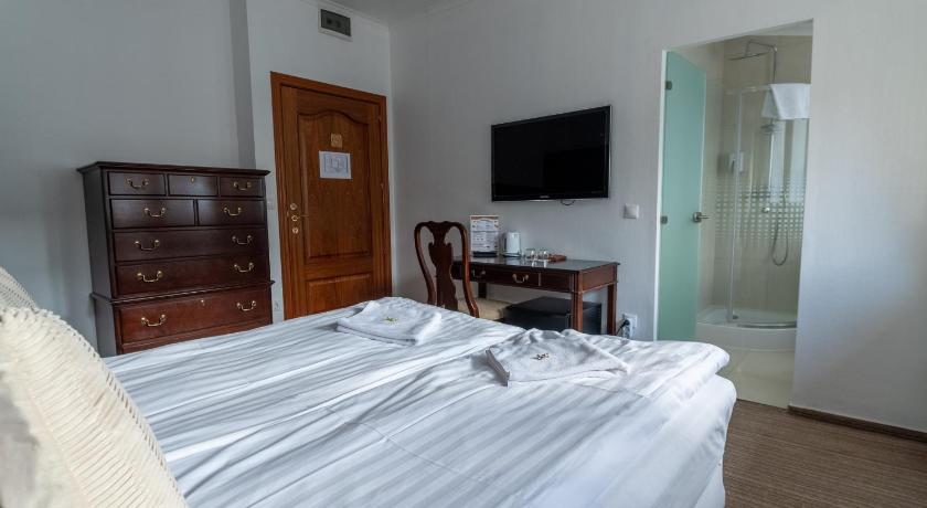 OPERA16 Guestrooms photo