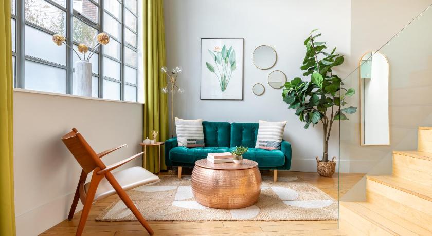 Image of 8 - Signature One Bedroom Suite 3