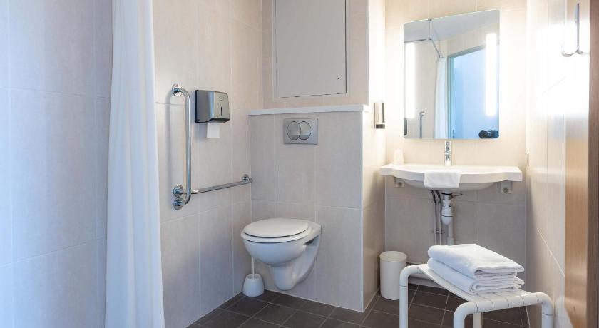 B&B HOTEL Rennes Ouest Villejean photo