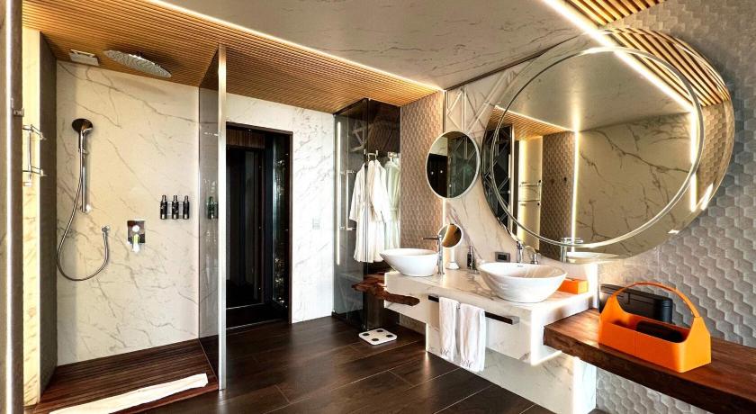 Image of Luxury Villa with Private Pool (2 adults) 15