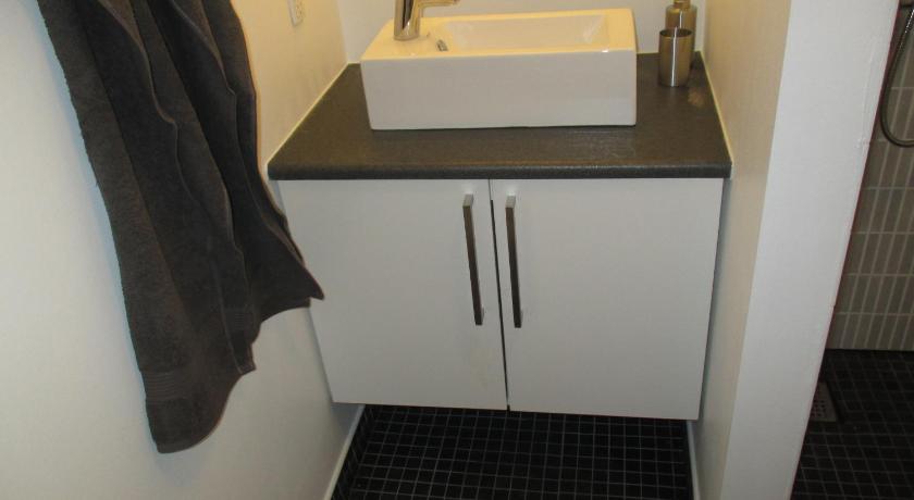 White House Hotel Apartments photo