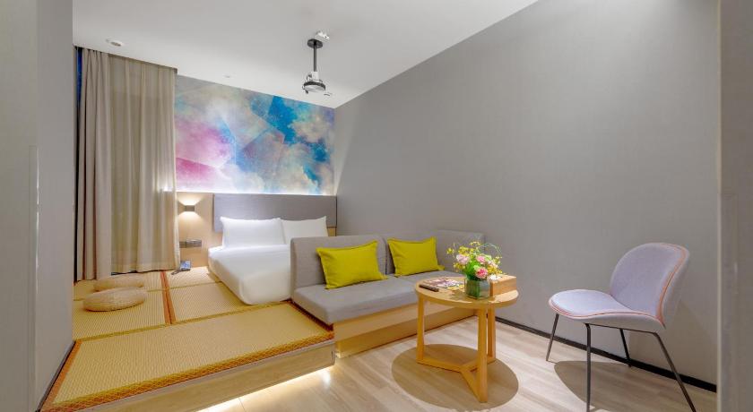 Image of Superior Queen Room 5