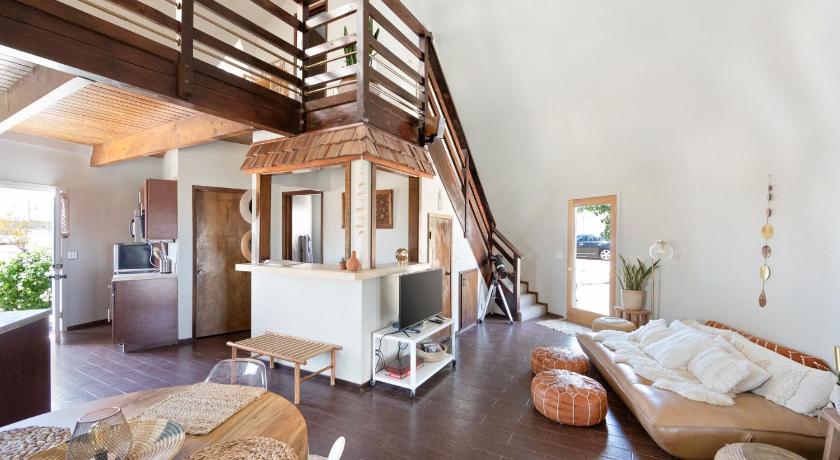 Landers Abracadabra Dome - Come Experience the UNIQUE and Cozy! home 3-Star Accommodation suite