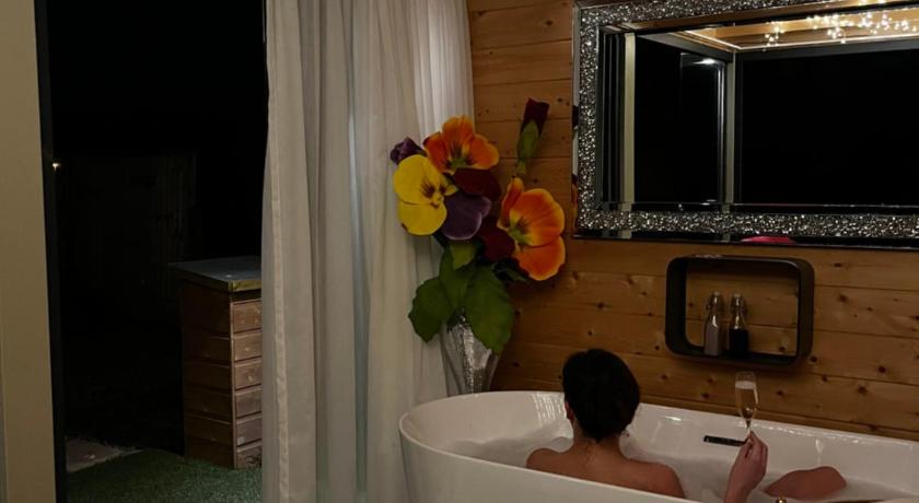 Dunroamin Lodges photo