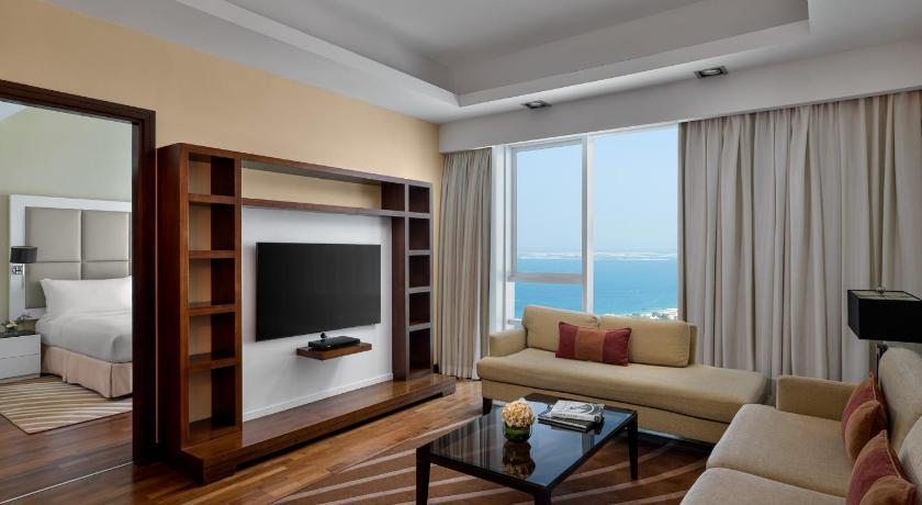 Fraser Suites Hotel and Apartments - image 12