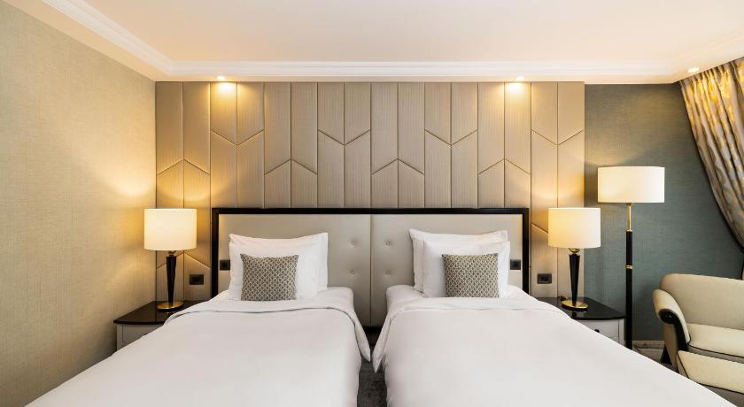 Image of Premium Deluxe Twin Room 6