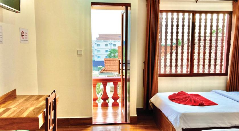 Image of Twin Room with Balcony 3