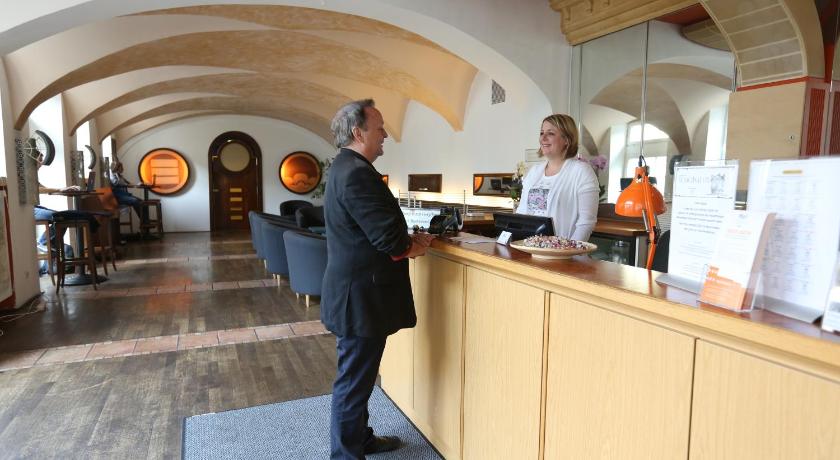 Kolping Hostel Trier im Warsberger Hof photo