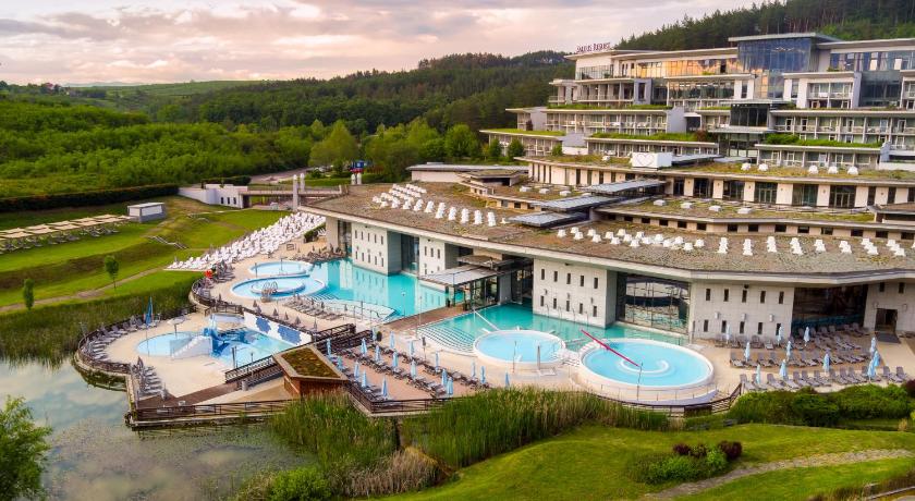 Saliris Resort Spa Hotel — Hotel in Eger
