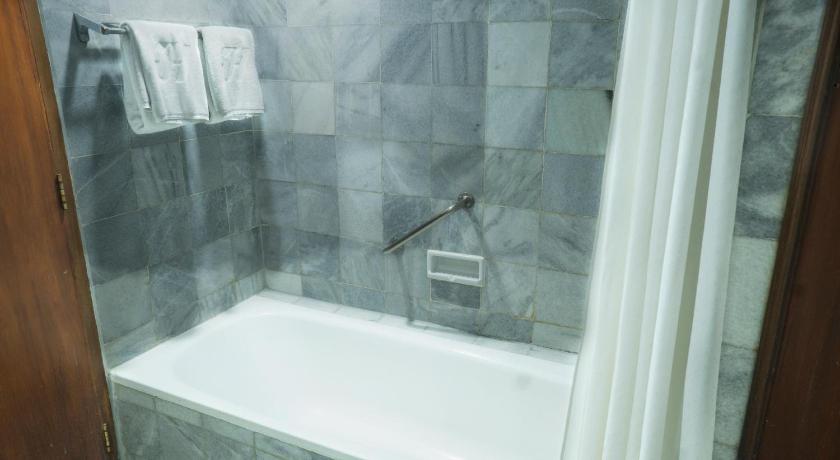 Kétszemélyes deluxe szoba kilátással a kertre (Deluxe Garden View Double Room) fotója 13