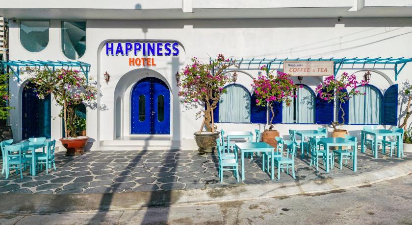 Happiness Hotel - image 40