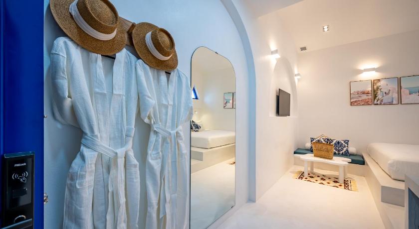 Image of Superior King Room 7