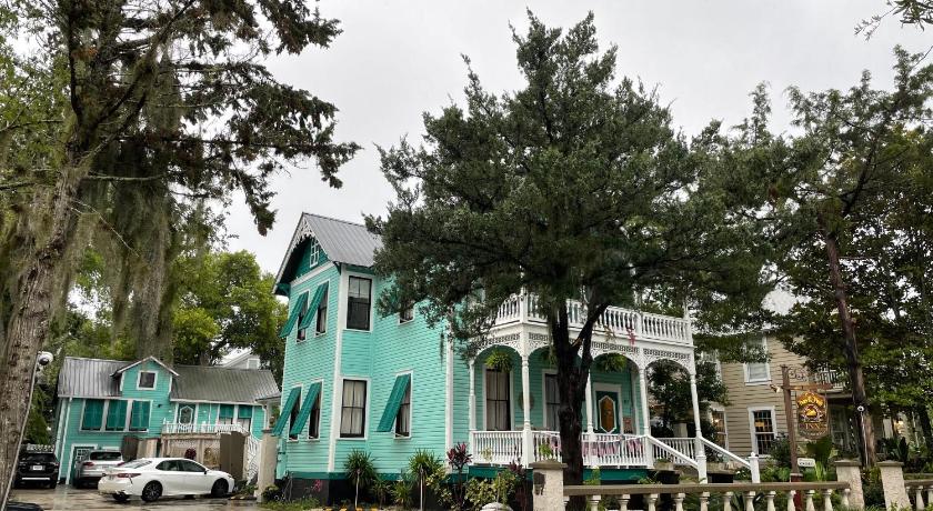 Peace & Plenty Inn Bed and Breakfast Downtown St Augustine photo
