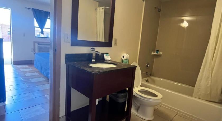 Circle Motor Lodge photo