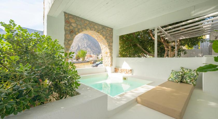 Loukas & Emma Eco Houses - image 2