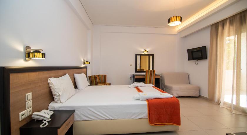 Image of Triple Room 4