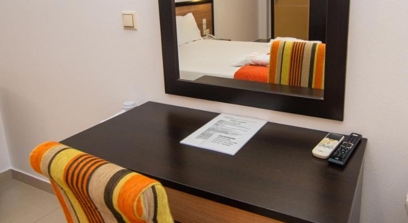 Image of Triple Room 15