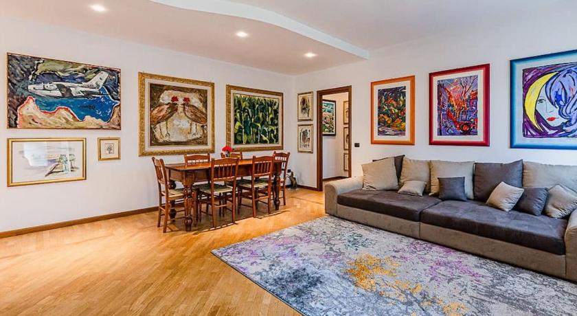 *Vivere in arte* NEAR theAIRPORT