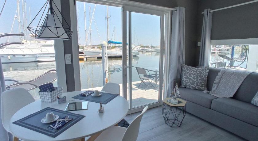 Marina degli Estensi Floating Resort - House Boat