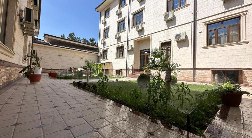 Grand Art Premium Hotel – Toshkent, NY