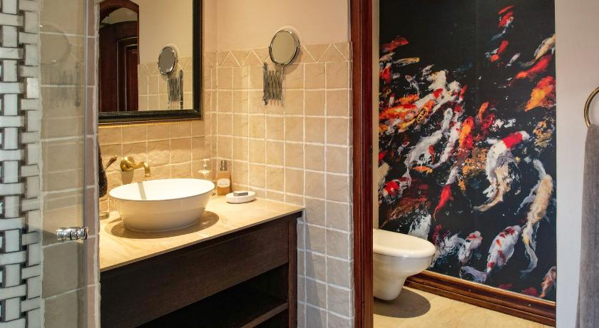Wild Horses Lodge photo