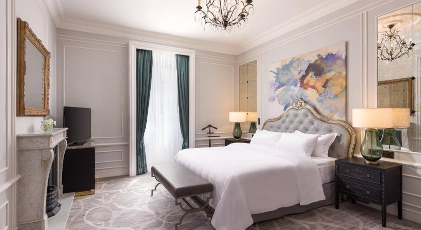 Image of Habitación Deluxe con 1 cama extragrande y vistas al jardín (Deluxe Room, Guest room, 1 King, Garden view) 0