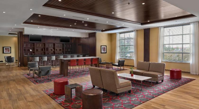 Four Points by Sheraton Sherwood Park photo