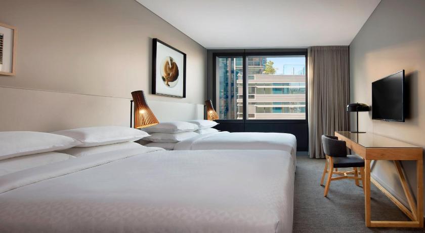 Four Points by Sheraton Sydney, Central Park photo