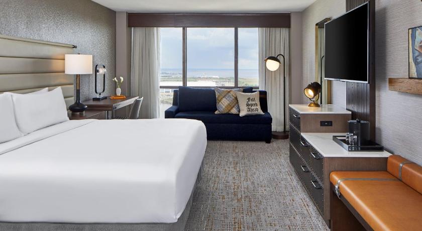 Renaissance Mobile Riverview Plaza Hotel photo