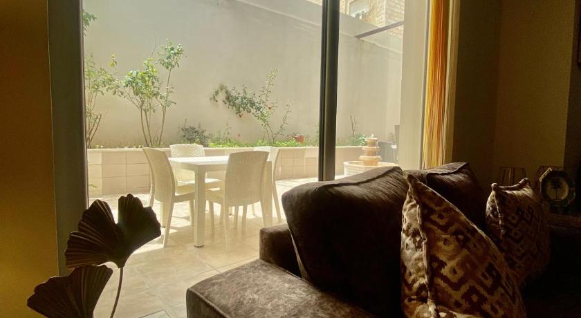 Tamrah Suites Hotel - image 12
